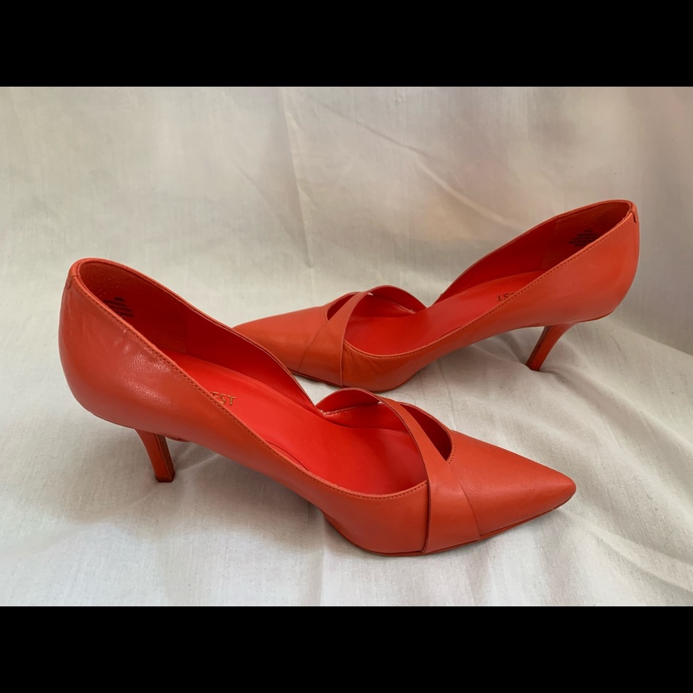 Nine West salmon colored heels Sz8